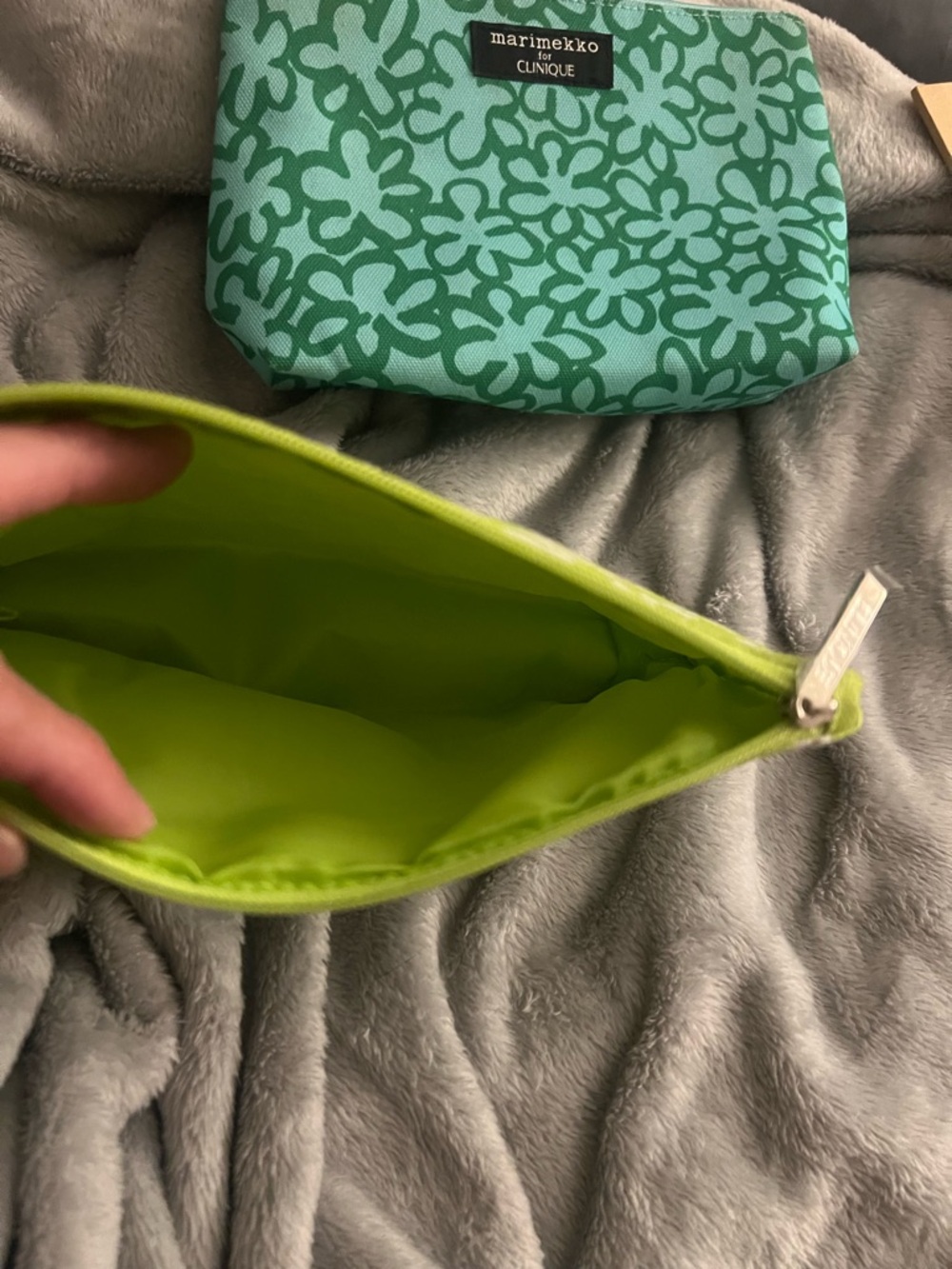 Marimekko for Clinique 2 Colorful Cosmetic Bags, bonus mirror, new without tags - Picture 7 of 11